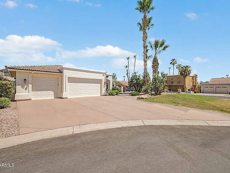 3740 E Tonto Ct — Photo 2