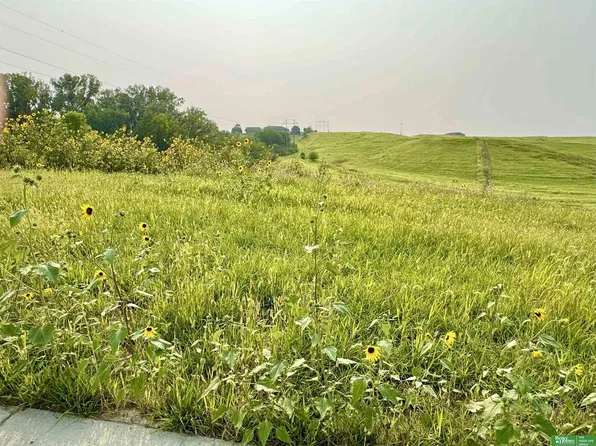 12318 S 226th St, Gretna, NE 68028