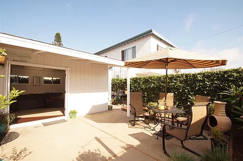 2711 Magnolia Ave Photo 1