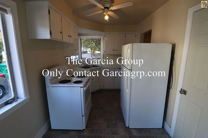 3 bed, 2.0 bath, 1975 sqft, $2,795 — Photo 2