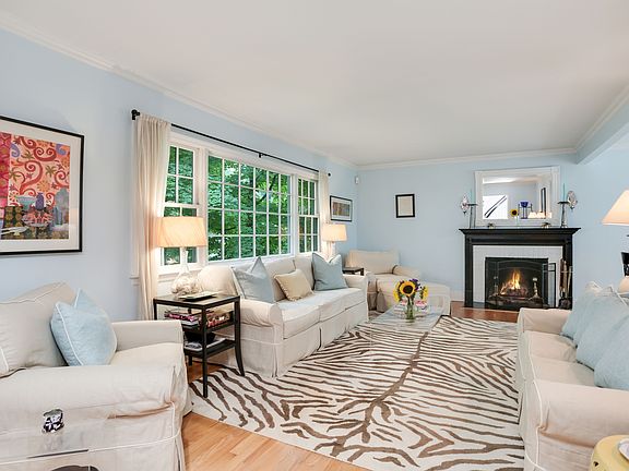 36 Sundance Dr Cos Cob CT-print-009-011-006-4200x2800-300dpi.jpg