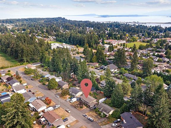 2nd image of 1925 Cougar Cres