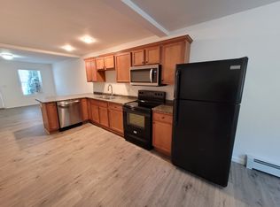 100 Meadow Ridge Dr #6, Bangor, ME 04401