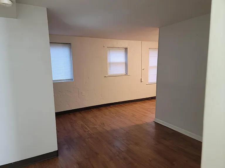 210 S 3rd St #9 — Photo 1
