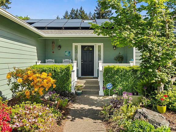 2nd image of 544 47th Avenue SE
