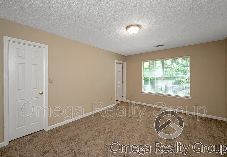 6749 Lakes Edge Ln — Photo 12