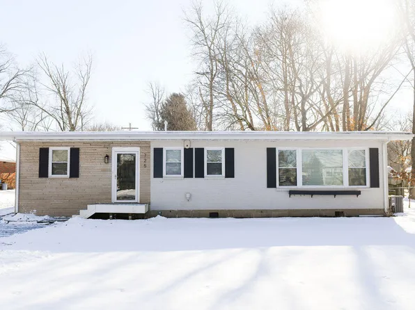 725 Jefferson Ave, Chesterton, IN 46304
