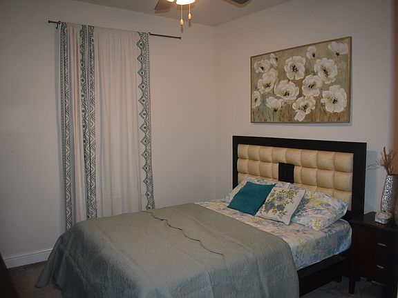 2nd image of 715 Harbison St