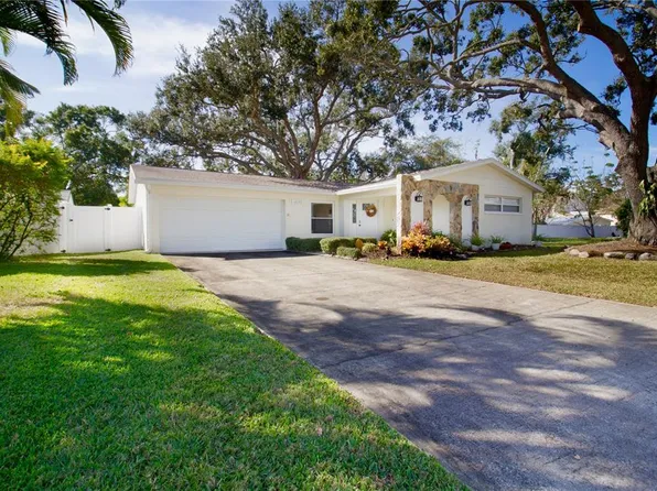 12092 104th Ct, Seminole, FL 33778