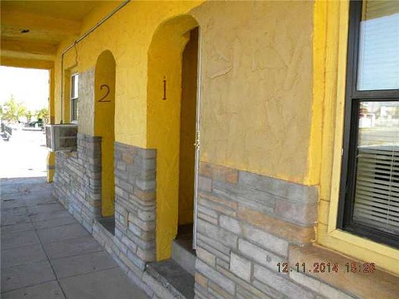 3rd image of 3230 Sacramento Ave