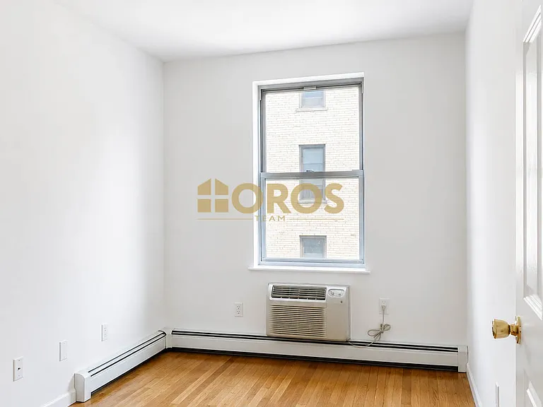 539 E 6th St #5B — Photo 6