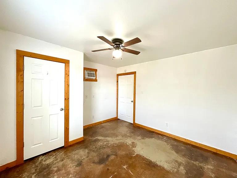 573 State Highway 97 E — Photo 13