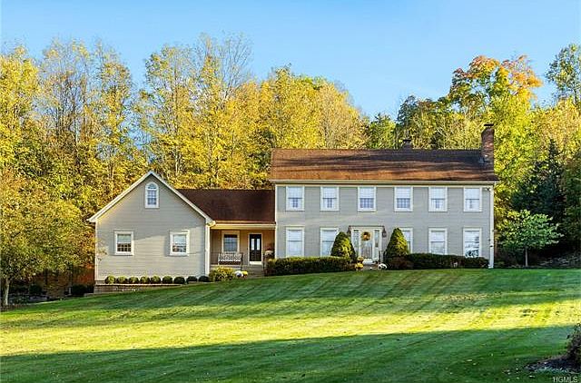 1st image of 9 Taramar Ln