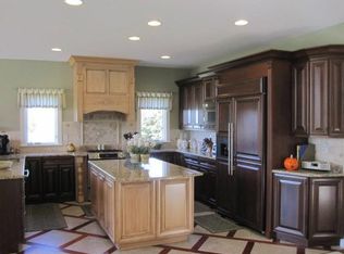 2949 Sutton Ln, Medina, OH 44256