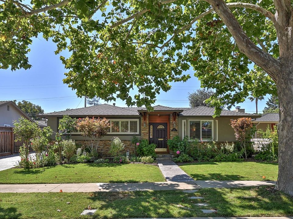 1st image of 2171 Parkwood Way