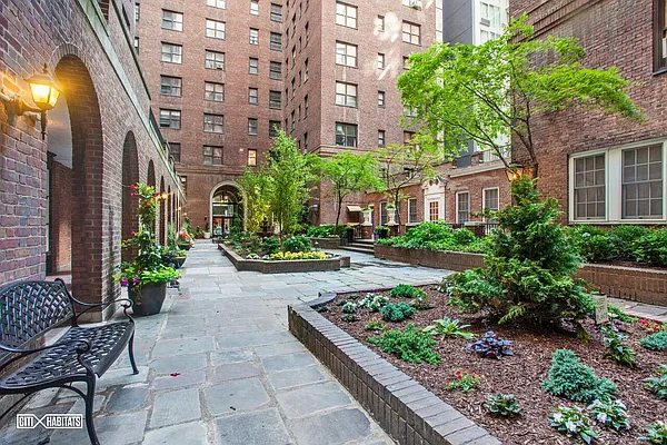 Rented by Citi Habitats | media 21