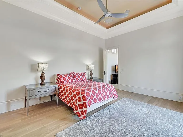2052 Isla Vista Ln — Photo 37