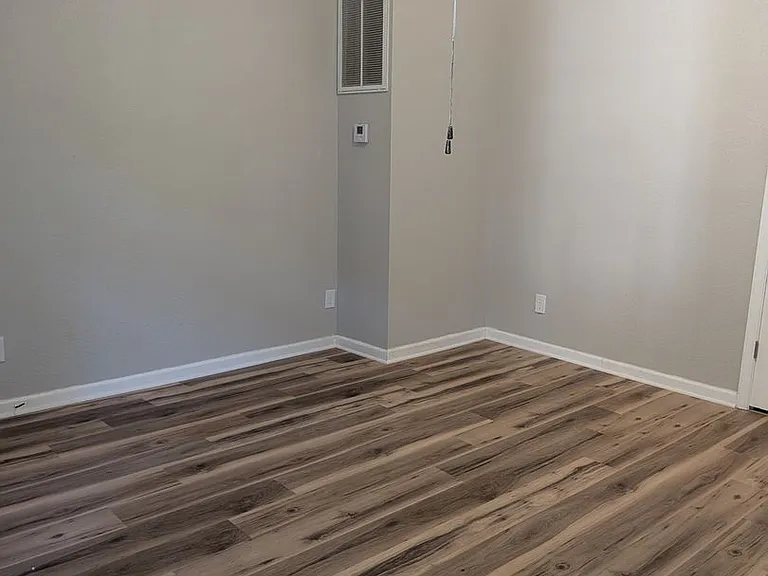 609 Jefferson St — Photo 39