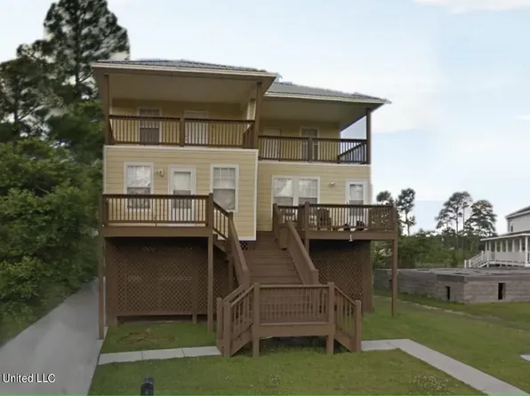 425 Lac Bleu Ave, Pass Christian, MS 39571