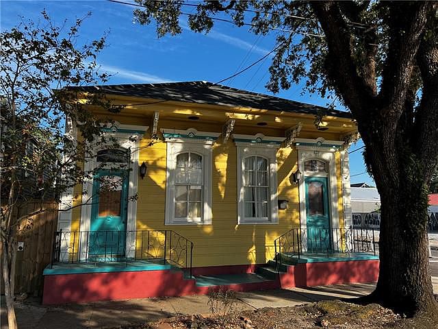1st image of 901 Elysian Fields Ave