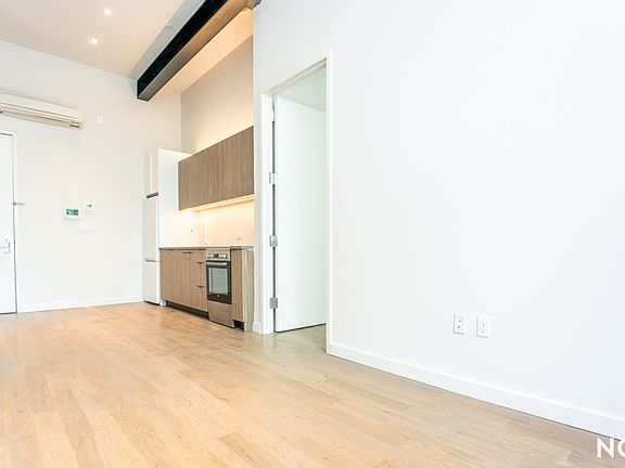 3rd image of 260 Knickerbocker Ave #1D