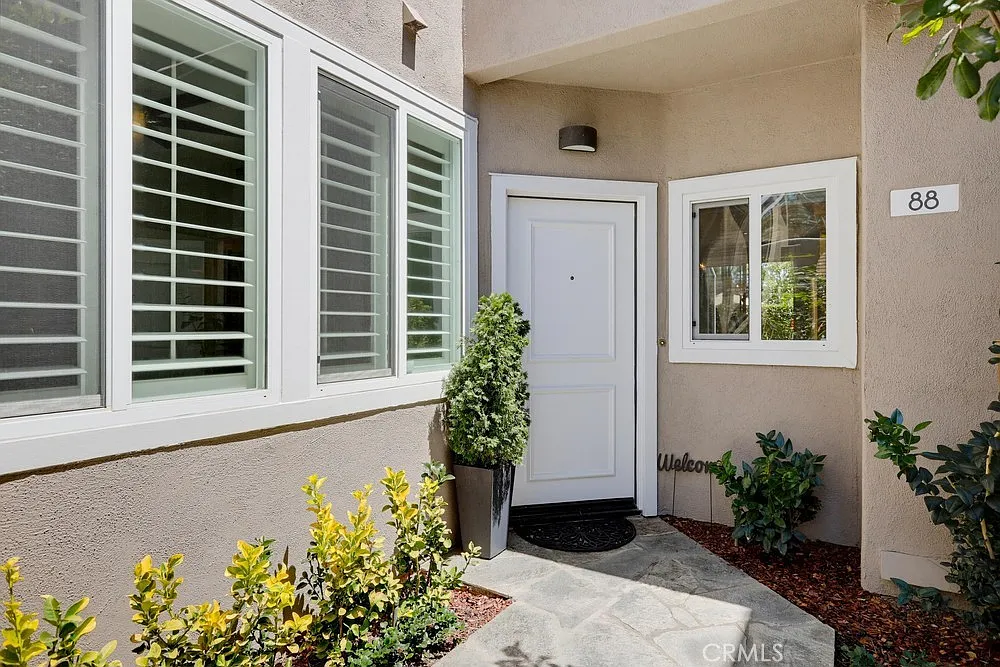 3 bed, 1938 sqft, $5,500 — Photo 3