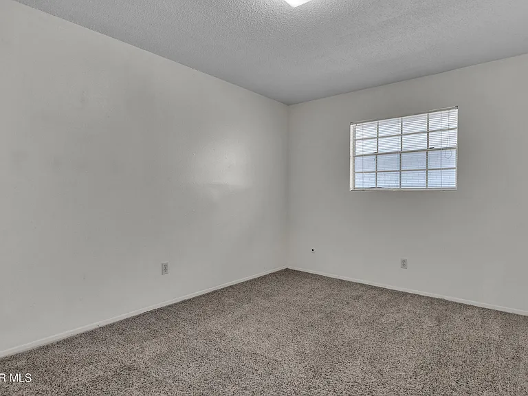 10537 Gran Cima Ln #D — Photo 14