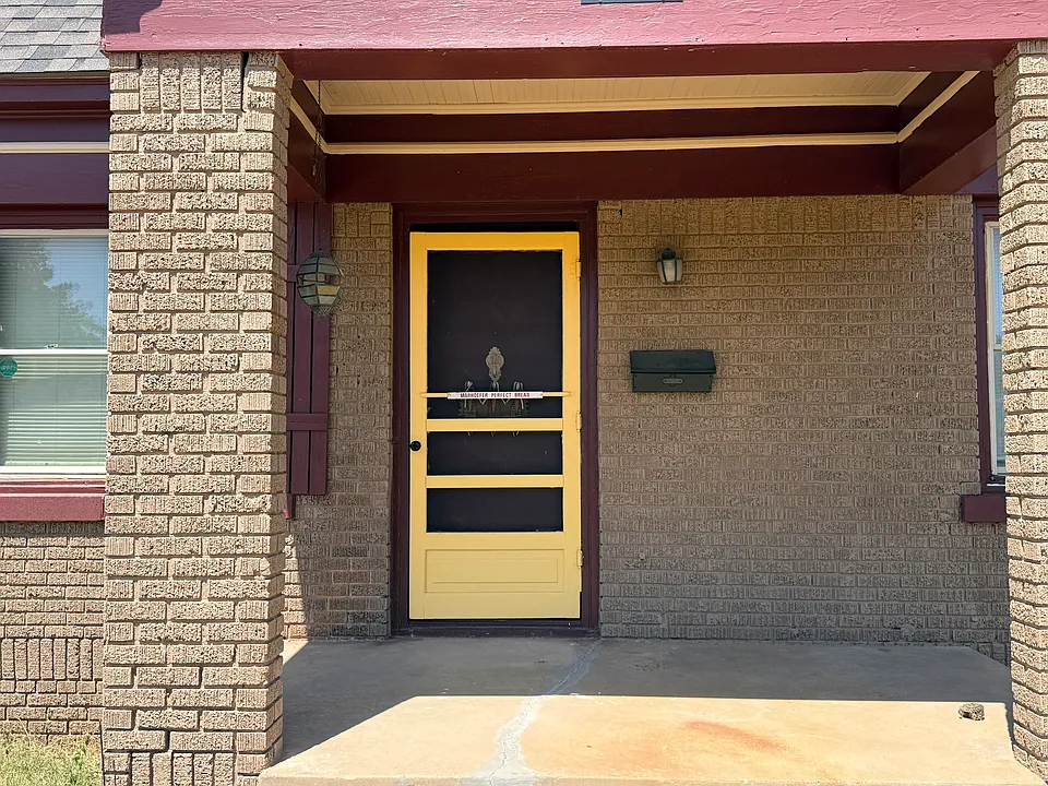 2803 NW 17th St