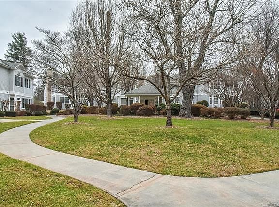 5th image of 141 Ewbank Gardens Dr