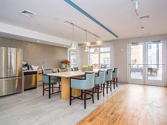 5th image of 99 Tremont St #313