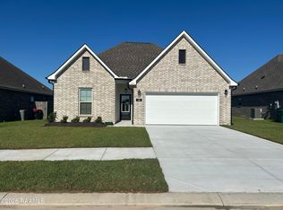 124 Steep Meadows Ln, Lafayette, LA 70506