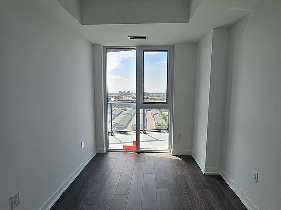 4th image of 36 Zorra St #1008