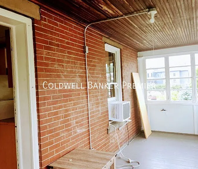 233 E Pitt St #5 — Photo 28