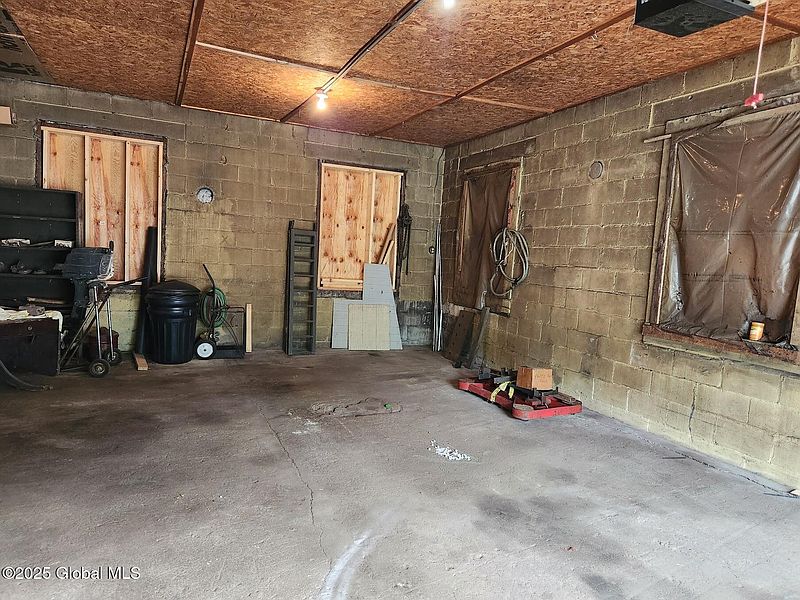 3rd image of 6 Marion Avenue