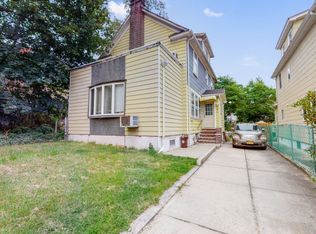 4001 169th St, Flushing, NY 11358