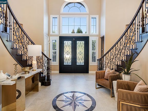 4th image of 3432 Ashbourne Cir