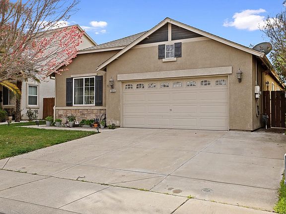 3rd image of 3046 Ogden Ln