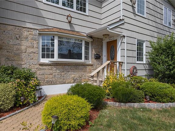 4th image of 47 Anpell Dr