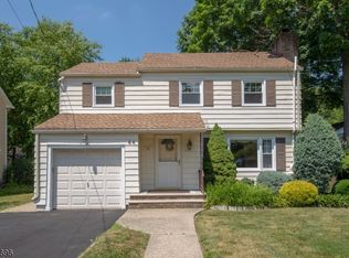 44 Stiles Ave, Morris Plains, NJ 07950