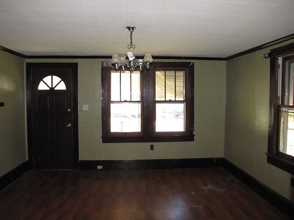 2nd image of 7228 Jennings St
