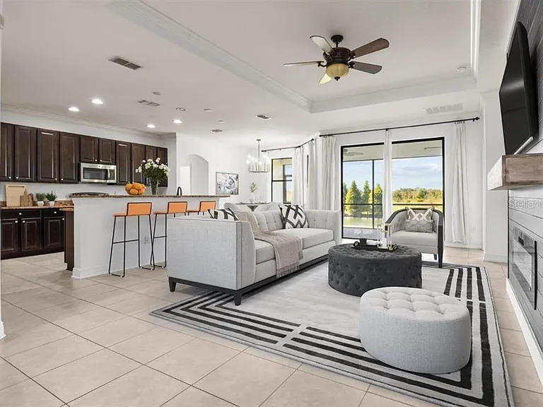 4056 Sunset Lake Dr — Photo 5