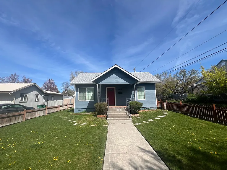 1869 Manzanita St — Photo 1
