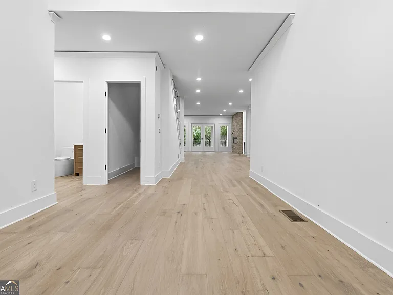 3196 Towerview Dr NE — Photo 50