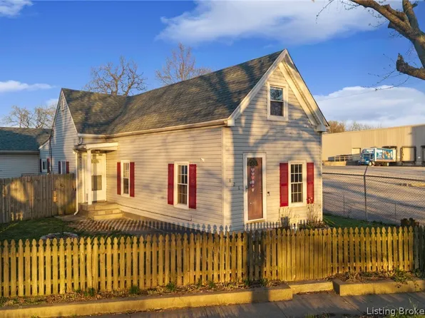 826 E 8th Street, New Albany, IN 47150