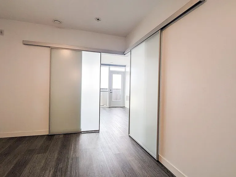 388 King St E #501 — Photo 21