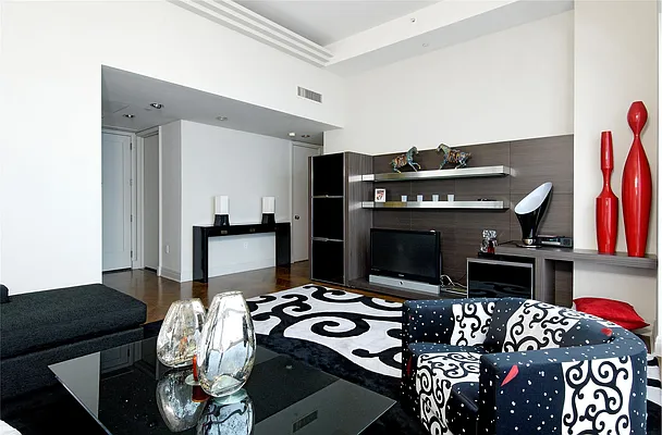 Rented by Douglas Elliman | media 15