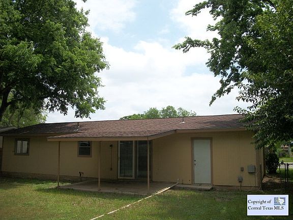 2nd image of 1037 Curtiss St