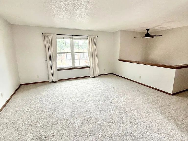 6515 Flintridge Dr — Photo 11
