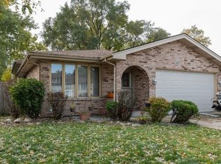 4617 W Spencer Ln, Alsip, IL 60803