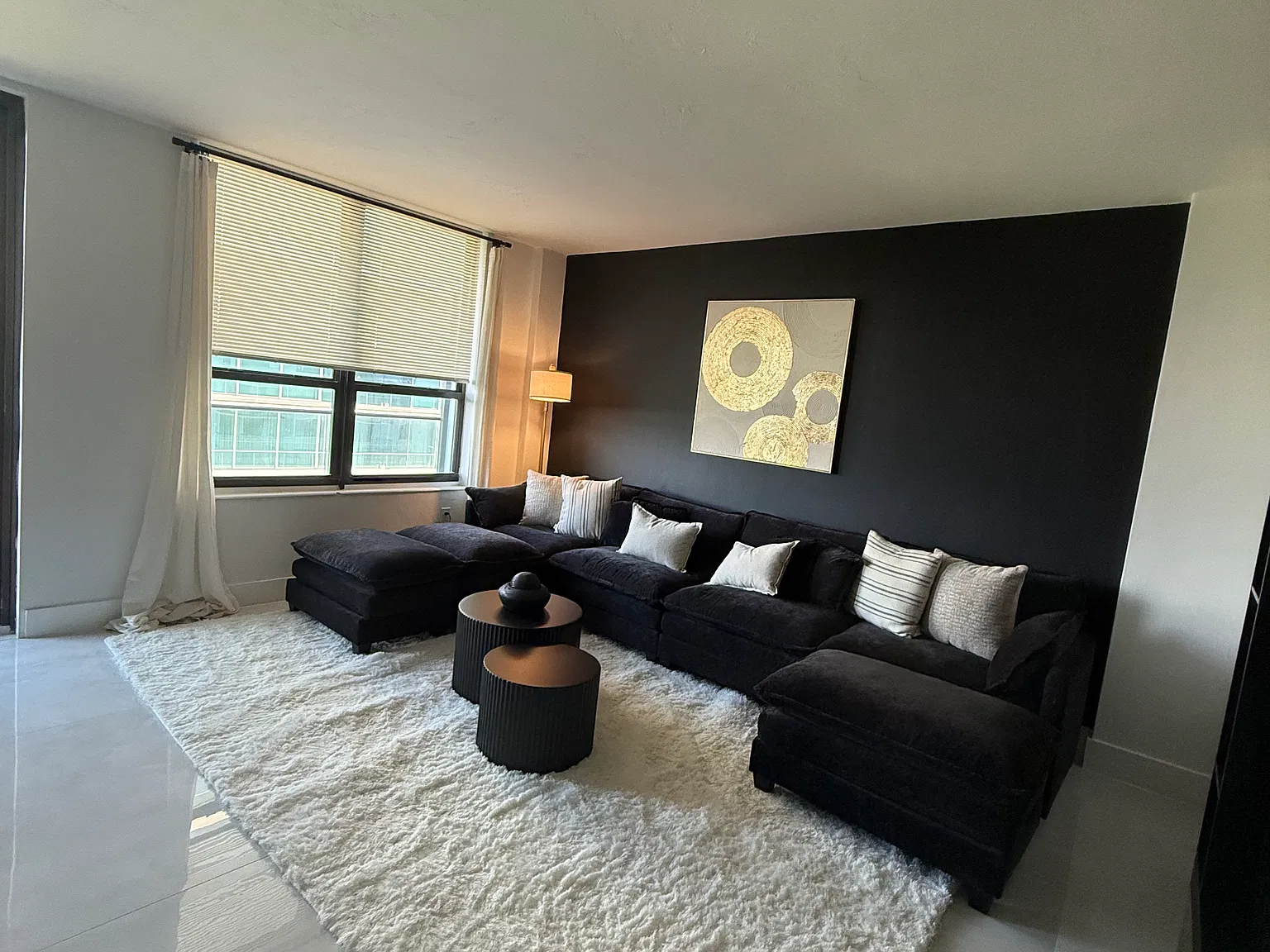 2 bed, 2.5 bath, 993 sqft, $4,500 — Photo 4